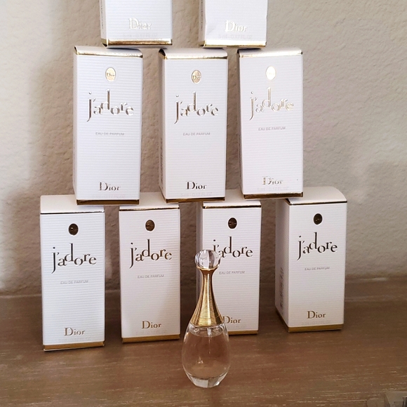 New in box Dior J'adore bottle  deluxe travel mini - Picture 1 of 2